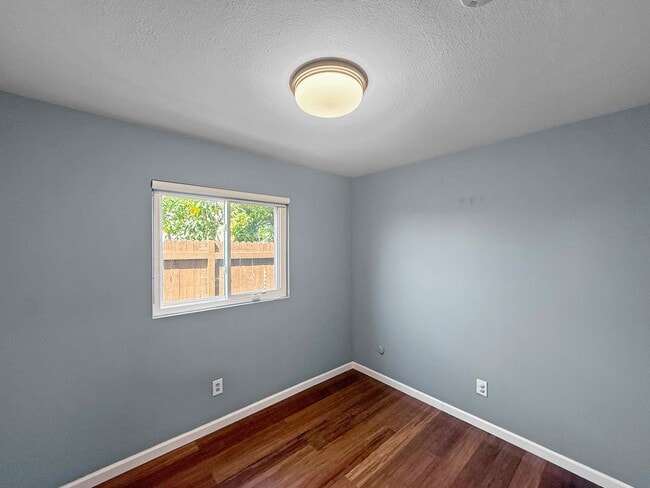 Building Photo - Beautiful 4B/2BA Home in Rancho Peñasquito...