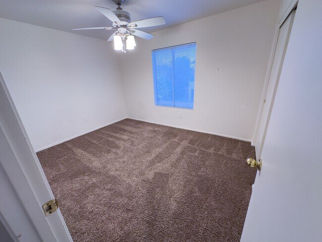 Building Photo - 3 bedroom 2 ba home in Gilbert!