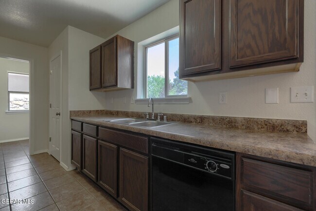 Building Photo - 14202 Ranier Point Dr