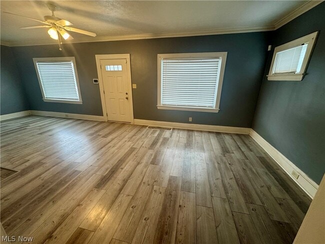 Building Photo - 839 Lecona Dr