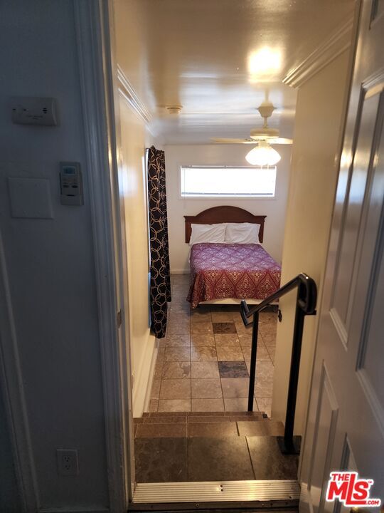 Building Photo - 5823 Venice Blvd