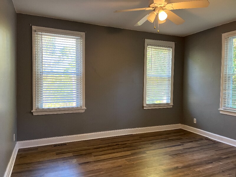 Building Photo - 3089 Highpoint Dr