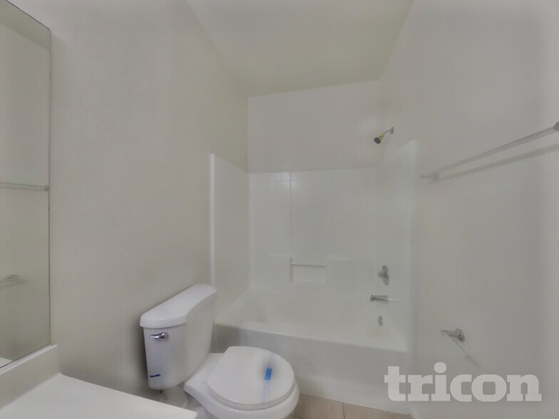 Building Photo - 2836 S 66th Ave