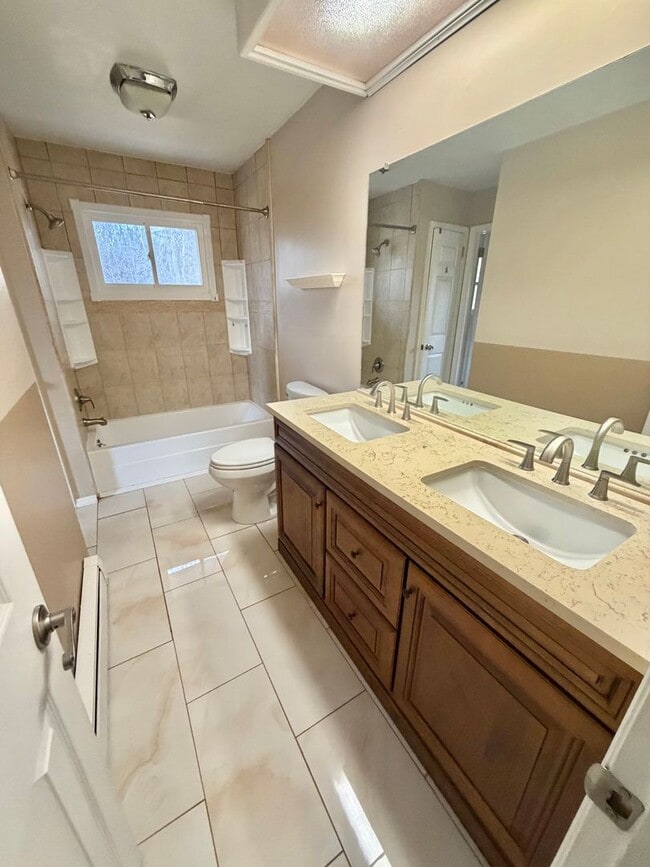 Building Photo - Beautiful Home on a Quiet Cul-De-Sac - PRI...