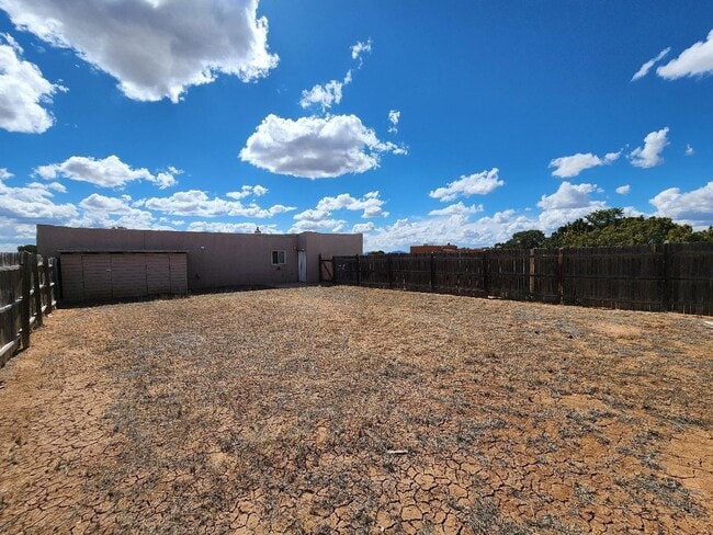 Building Photo - 25 Cerrado Loop