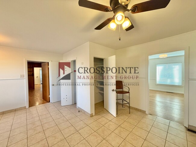 Building Photo - Charming 3 Bedroom, 2 Bathroom Home!