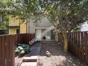 Building Photo - 2177 White Cornus Ln