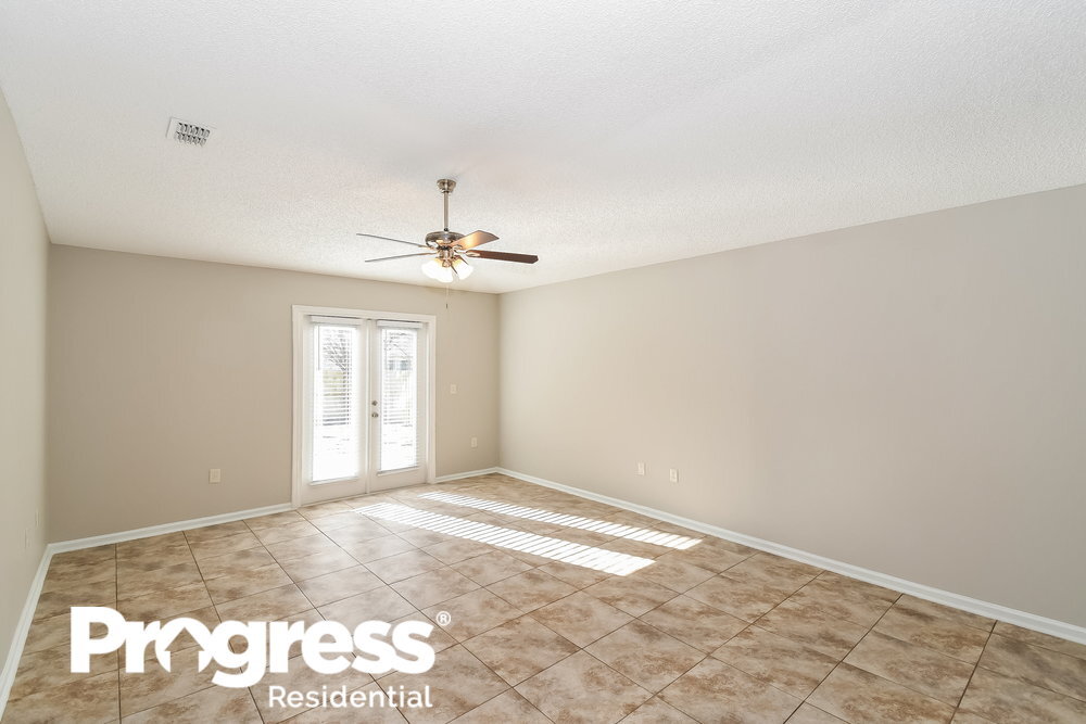 Building Photo - 7518 International Village Dr