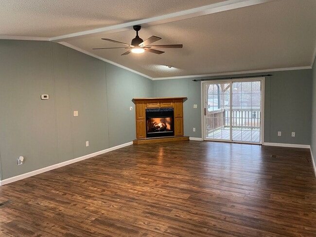 Building Photo - Updated Three Bedroom Two Bath Double Wide in Iron Station