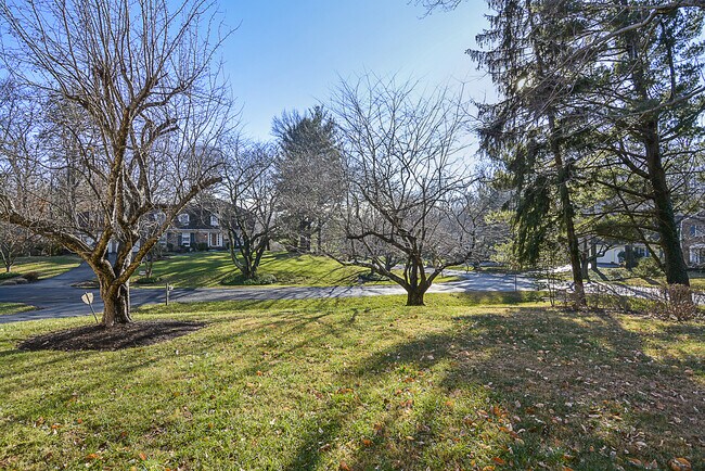 Building Photo - "Coming Soon" Stunning 4 bed, 4.5 baths, N...