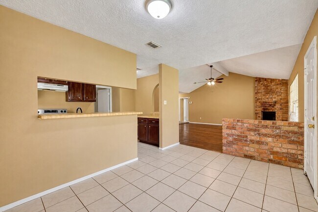 Building Photo - 1379 Wrotham Ln