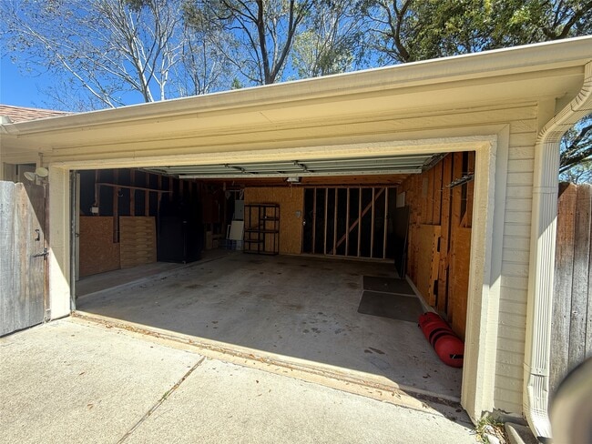 Building Photo - 12810 Apple Forest Trail