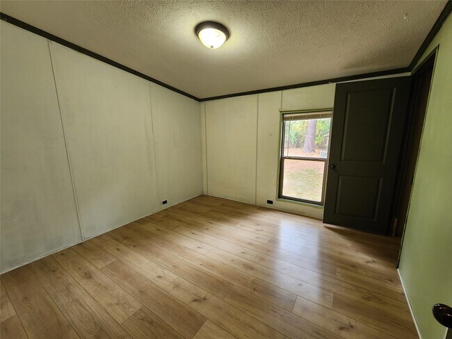 Building Photo - 19598 County Rd 2343