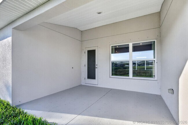 Building Photo - 8118 Merano Ave