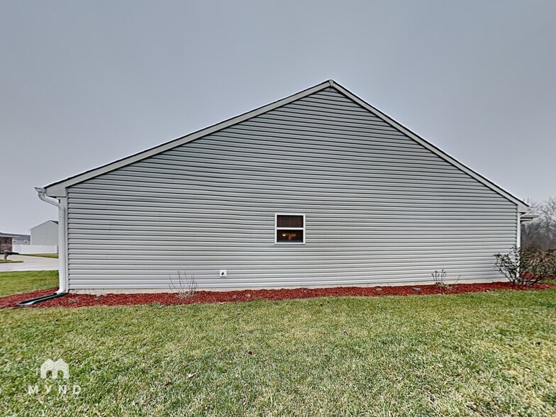 Building Photo - 1752 James Run Way
