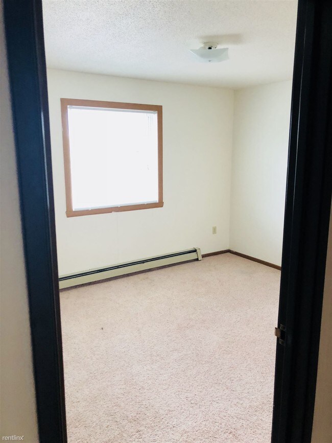 Building Photo - 1202 34th Ave S