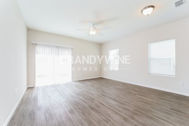 Building Photo - 1 MONTH FREE - APPLY NOW! 4BED 2.5BATH