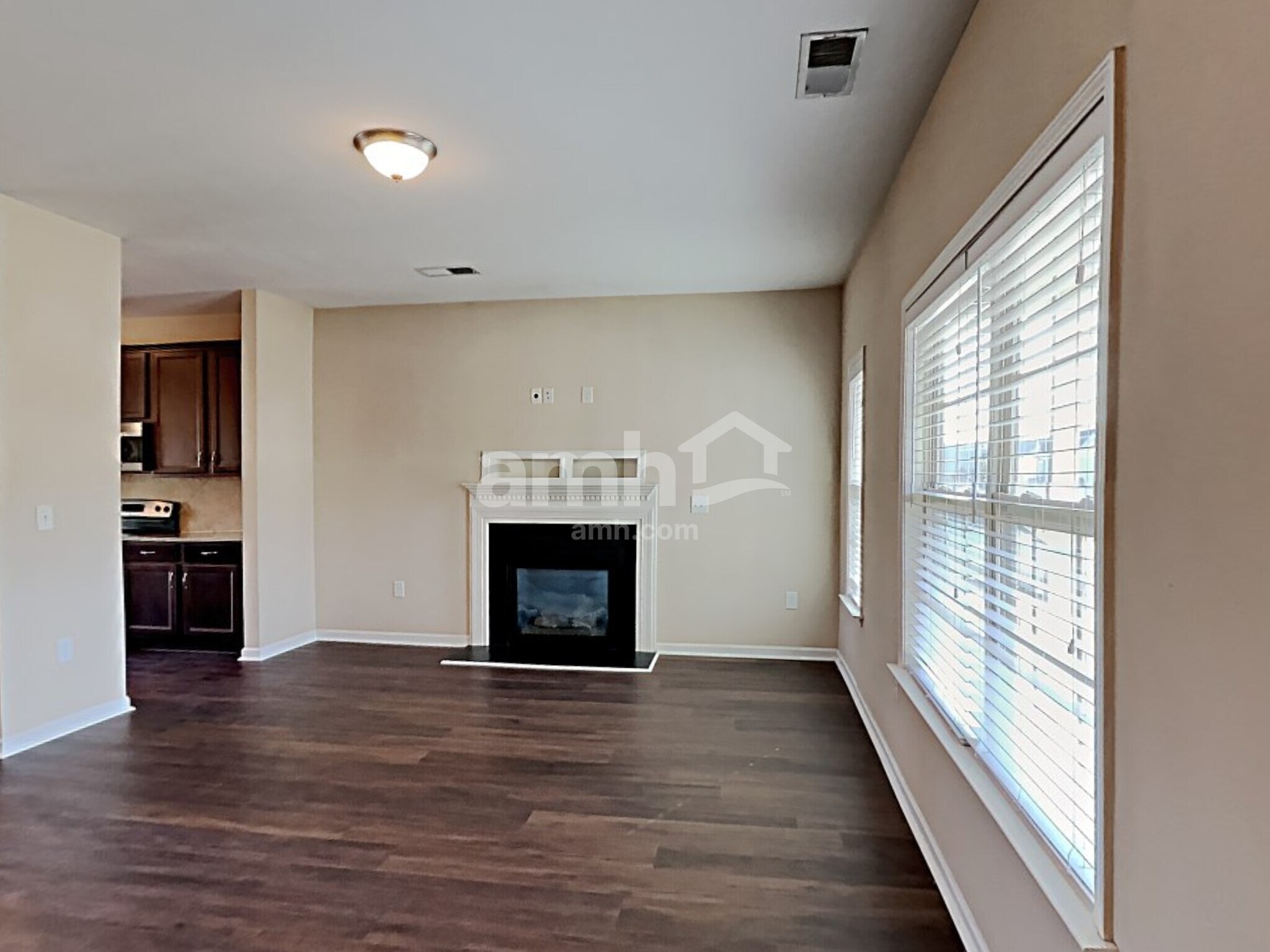 Building Photo - 913 Bridlemine Dr