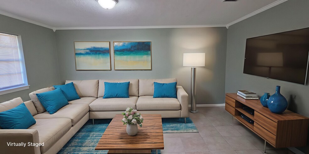 Building Photo - 2114 Ray Ave