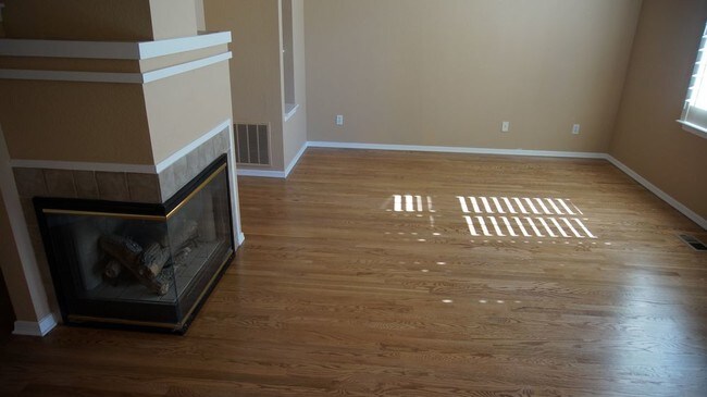 Building Photo - 6408 Silver Mesa Dr