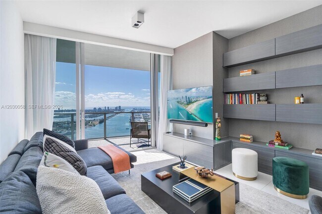 Building Photo - 1100 Biscayne Blvd