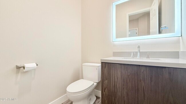 Building Photo - 4501 E Timberline Ct
