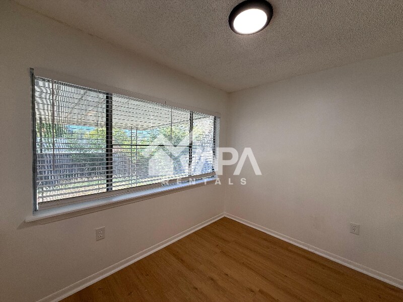 Building Photo - 10123 Vigilante Trail