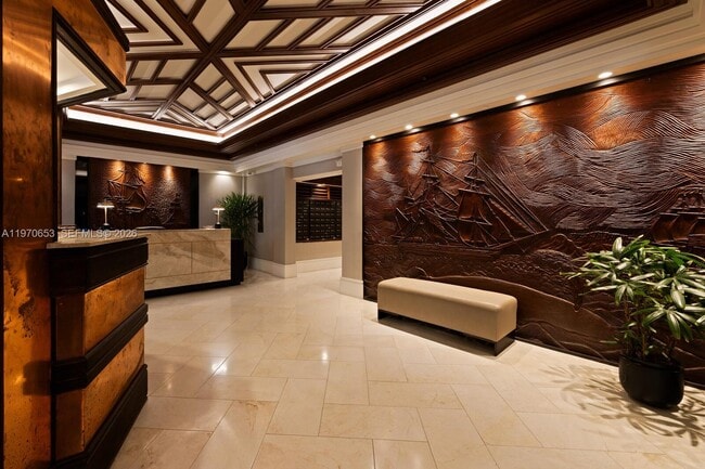 Building Photo - 2901 S Bayshore Dr