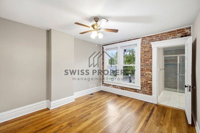 Building Photo - 342 Taylor Ave