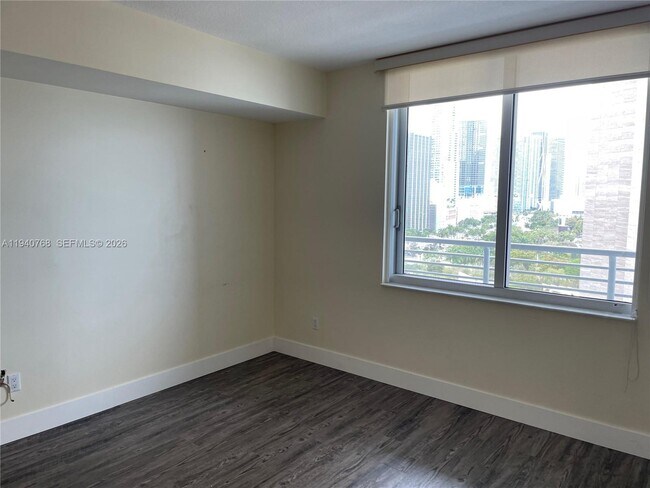 Building Photo - 335 S Biscayne Blvd