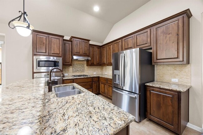 Building Photo - 14308 Senia Bend
