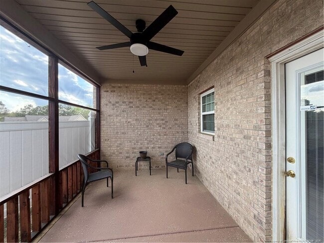 Building Photo - 115 Dairy Ct