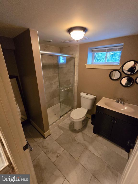 Building Photo - 13 Dublin Dr