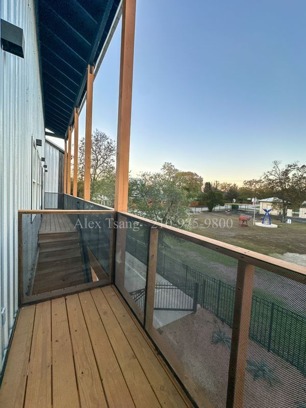 Building Photo - 316 Toledo St