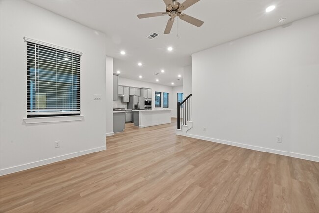 Building Photo - 1111 Mercantile St