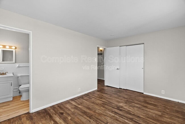 Building Photo - 10344 Viscount Dr