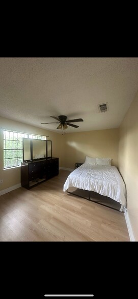 Building Photo - 692 Wall Blvd