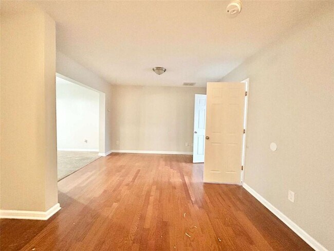 Building Photo - 829 Store House Ct