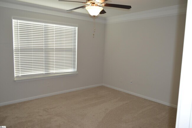 Building Photo - 161 Xander Dr