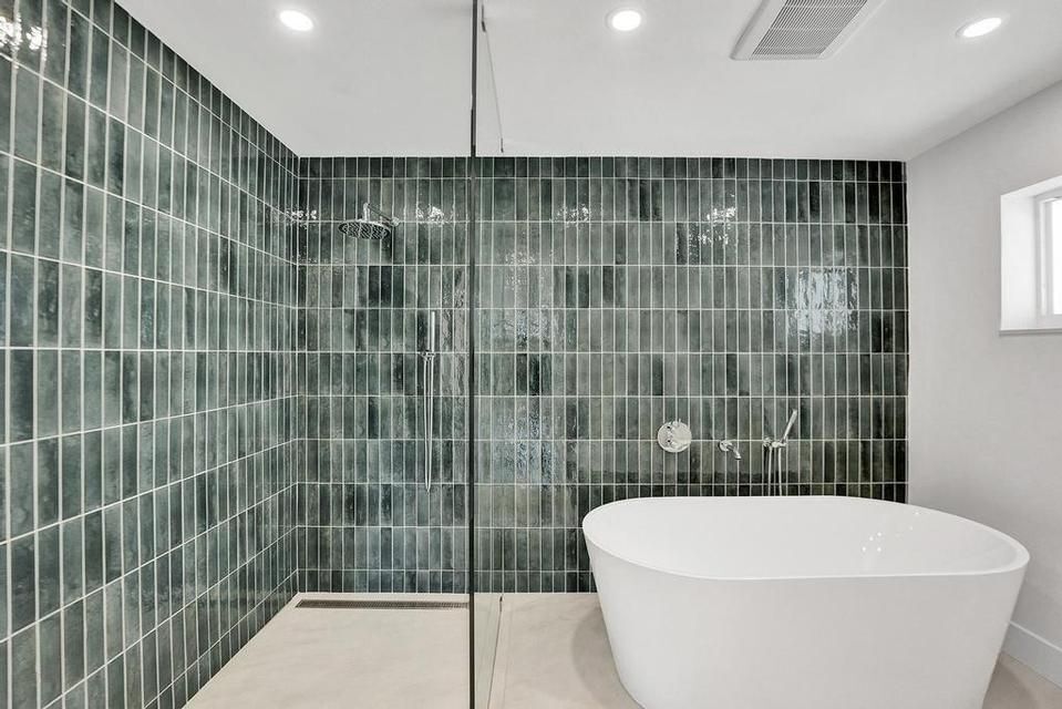 Building Photo - 5581 NE 31st Ave