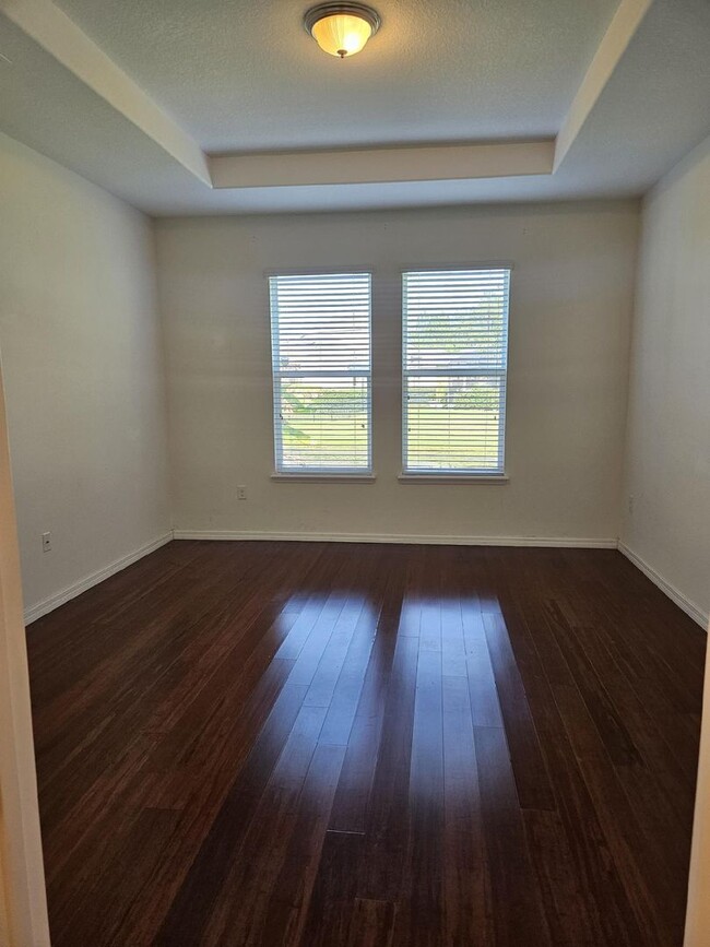 Building Photo - Coming soon!!! BEAUTIFUL 4 BEDROOM 3 BATH ...