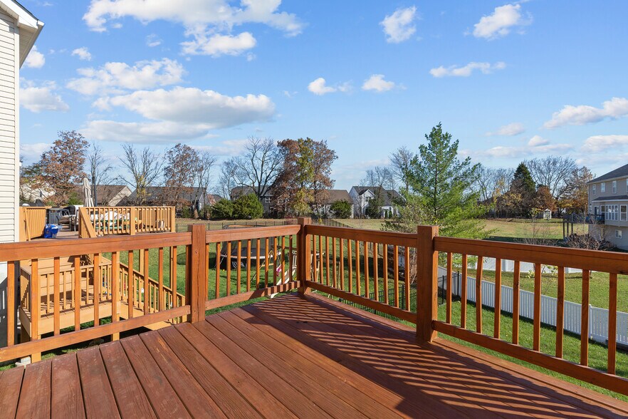 Building Photo - 614 Prairiegate Ct