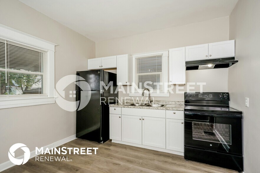 Building Photo - 247 Cecil Ave