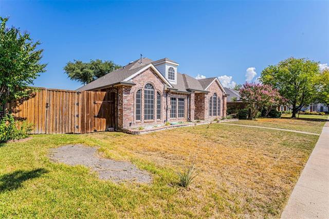 Building Photo - 8409 Lake Bend Dr