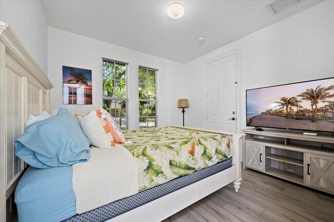 Building Photo - 956 Mill Creek Dr