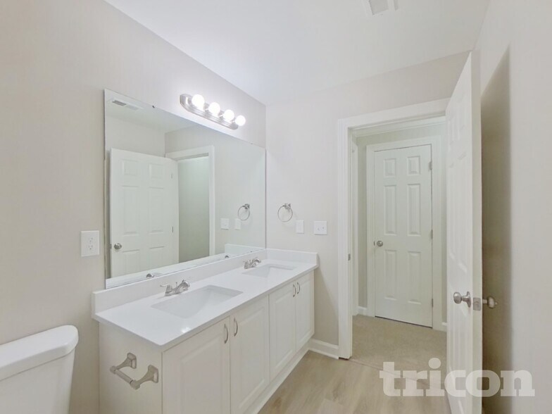 Building Photo - 6107 Tesh Ct