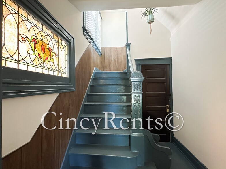 Building Photo - 3570 Edwards Rd