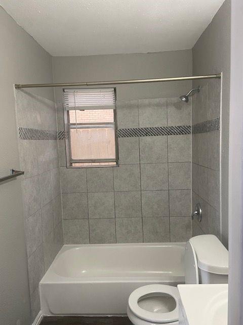 Building Photo - 3635 N MacGregor Way