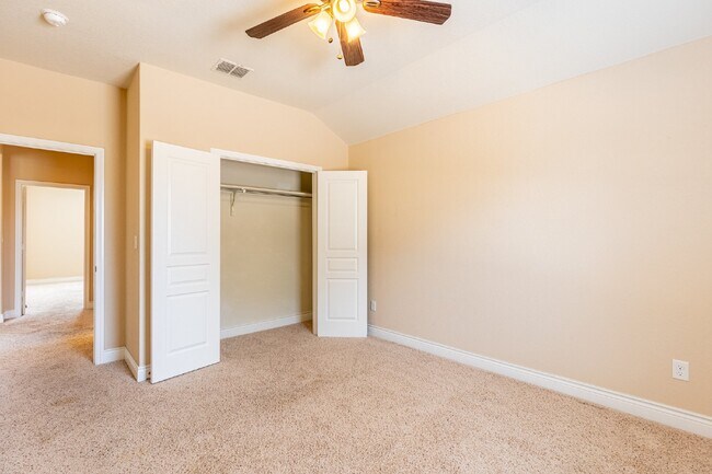 Building Photo - 3922 Retreat Run