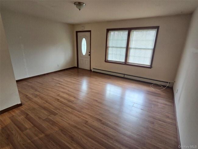 Building Photo - 369 New Unionville Rd